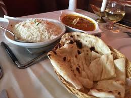 Could be you only notice people who smell like curry because it's a smell you heck, whole streets can smell like curry in a strongly asian community. Indian Restaurant Throne Like Chairs And The Fantastic Smell Of Curry Along With The Colors Of Bild Von Agra Remscheid Tripadvisor