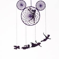 Le Theme De Neverland Mobile Est Livre Avec Tout Ce Que Vous Voyez Dans La Photo De La Liste La Te Dream Catcher Dream Catcher Mobile Peter Pan And Tinkerbell
