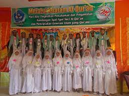 Pakailah jilbab yang baik dan benar | admin cowok. 30 Ide Model Baju Khatam Al Quran Maria Space