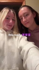 Lillian Bateman's Instagram, Twitter & Facebook