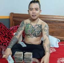 Dương minh tuyền, quê bắc ninh, được biết đến trên xã hội với biệt danh thánh chửi khi thường đăng tải video bạo lực, tục tĩu. Thanh Chá»­i DÆ°Æ¡ng Minh Tuyá»n Bá»‹ Báº¯n á»Ÿ Háº£i DÆ°Æ¡ng Trong Hoan Cáº£nh Nao Dakexpress Phap Luáº­t