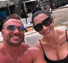 Jordan Perdue's Instagram, Twitter & Facebook