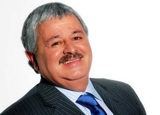 Hoy cumple años Miguel Ángel «Tití» Fernández es un periodista deportivo  argentino. Nacimiento: 16 de junio de 1951 Buenos Aires