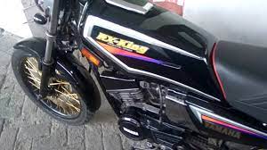 Kumpulan modifikasi rx king biru standar terlengkap via cabangmodifikasi.blogspot.com. Rx King 2001 Modif Minimalis Jet Darat Standart Youtube