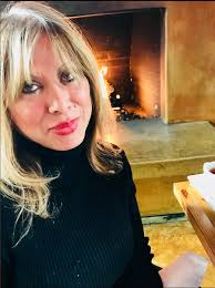 Today is my birthday 🐈🎂 hope I get some love here🥴🥹.