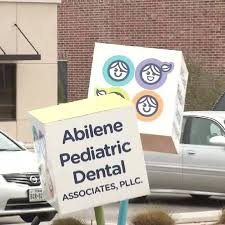 Jun 23, 2021 · students can also complete clinical training opportunities at places like the larry combest community health and wellness center and the abilene community health clinic. Pediatric Dentist Dr Seth Ardoin Shares Teeth Tips For Kids Ktxs