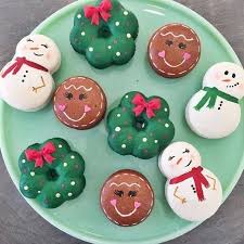 Les Plus Beaux Macarons De Pinterest Idee Recette Noel Recettes De Noel Pour Enfants Biscuit De Noel