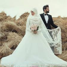 Tesettur Gelinlik Modelleri 6 Alemi Kadin Moda Ve Kadin Blogu Gelinlik Stilleri Korseli Gelinlik Arap Dugunu