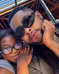 l Know that most of you guys don't know me l l'm the guy who wishes to meet  with Naledi Aphiwe and I want to make a song with her if you