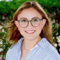 Isabel Roth's Instagram, Twitter & Facebook