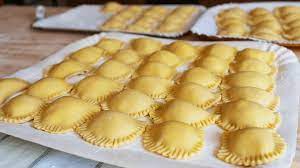 Lift the ravioli from water with a large strainer or slotted spoon. How To Make Ravioli Like Nonna Authentic Ravioli Recipevincenzo S Plate