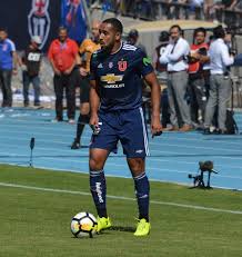 Beausejour había sido vinculado a algunos equipos de primera división (como la serena y melipilla). Jean Beausejour Wikipedia
