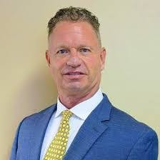 Curtis Hales's Instagram, Twitter & Facebook