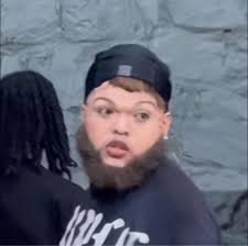 Skinny tell me this fell out yo pocket mayne 😩😂