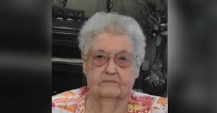 Grace Akers's Instagram, Twitter & Facebook