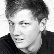 Michael Walraven's Instagram, Twitter & Facebook