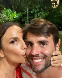 Marido de Ivete Sangalo fala sobre beijo da cantora em Daniela Mercury