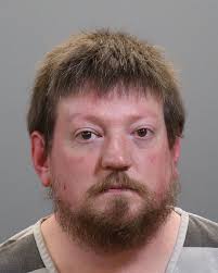 KPD Officers Arrest Wanted Felon Out of Kentucky ---------- On Tuesday,  December 22, 2020 at just after 4 p.m., Knoxville Police Department  officers located and arrested 38-year-old Michael Curl of Knoxville,  Tennessee.