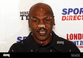 Mike tyson Banque de photographies et d'images à haute résolution