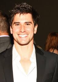 Andrew Vogel's Instagram, Twitter & Facebook