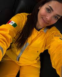 Chica petrolera nombre y ficha 🤣🤣 saludos