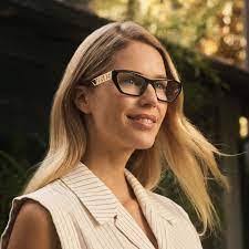 Melissa Neece's Instagram, Twitter & Facebook