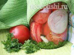 рецепт резаные помидоры с луком и маслом на зиму Pomidory Rezanye Marinovannye S Lukom Na Zimu Kulinarnye Recepty S Foto