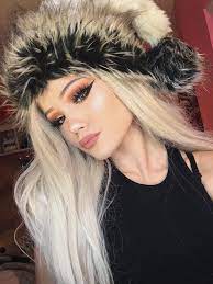 Pin By Oscar Oxkater On Gamer Girls Gamer Girl Hair Styles Beauty