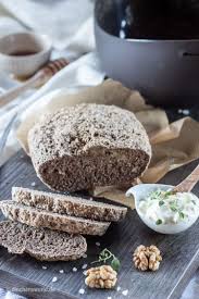 Vollkorn Chia Brot Mit Honig Und Thymian Lebensmittel Essen Vollkorn Essen