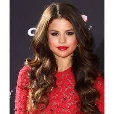 Hairstyles Round Face 13 Shaadi Bazaar Selena Gomez Hair Long Hair Styles Hair Styles