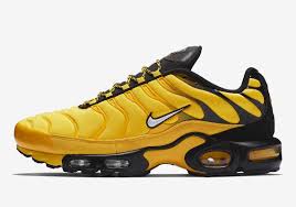 Black And Yellow Air Max Plus 97 Nike Air Max Plus Hip Hop Av7940 700 Release Info Sneakernews Com Nike Air Max Plus Nike Air Max Black Nike Shoes