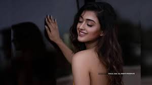 Gayatri Bhardwajs classy and trendy photoshoot