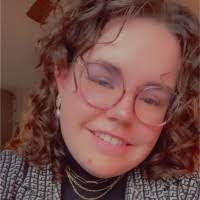 Kelly Wysong's Instagram, Twitter & Facebook