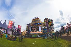 2 jaar 2 maanden geleden. Paaspop 2019 De Officiele Opening Van Het Festivalseizoen Partyscene