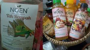 Definisi jamu jamu termasuk obat tradisional yang dibuat dari bahan atau ramuan dari tumbuhan, hewan atau mineral. Pernah Coba Minum Jamu Noen Oemah Rempah Ternyata Ini Khasiatnya Tribun Jateng