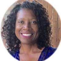 Stephanie Cooksey's Instagram, Twitter & Facebook