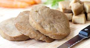 Il seitan si ricava prevalentemente dalla farina di frumento, ma è possibile trovarlo anche di farina di farro o di khorasan. Seitan La Guida Completa Cos E Ricette Seitan Fatto In Casa Vegolosi It