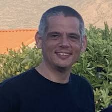 Kenneth Arthur's Instagram, Twitter & Facebook