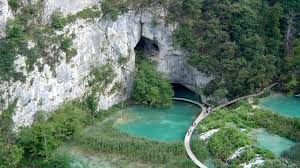 La solution à ce puzzle est constituéè de 5 lettres et commence par la lettre l. 5 Beaux Lacs A Re Decouvrir En Europe Le Temps D Un Week End