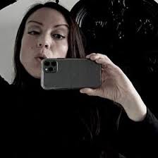 Diane Paz (dianepaz)