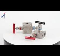 Integrated Two-Valve Manifold Stainless Steel Honeywell Transmitter with  Mounting Holes