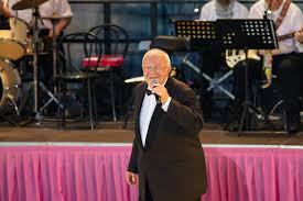 Alexandru ioan arșinel (romanian pronunciation: Alexandru ArÈ™inel Teatrul De RevistÄƒ Constantin TÄƒnase