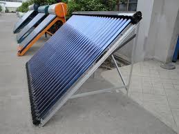 Güneş panelleri güneş ışığını fotovoltaik hücrelerle emerek, doğru akım (dc) enerjisi üreterek ve ardından inverter teknolojisi ile kullanılabilir alternatif akım (ac) enerjisine dönüştürerek çalışır. Vakum Tuplu Gunes Enerjisi Nasil Calisiyor Ekolojist Net