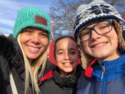 Liz Artz's Instagram, Twitter & Facebook