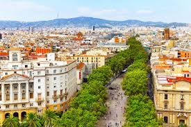 Barcelona is the capital and largest city of catalonia and spain's second largest city, with a population of over one and half million people (over five . Barcelona 11 Sehenswurdigkeiten Die Ihr Nicht Verpassen Durft Brigitte De