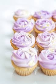 Earl Grey Cream Cheese Cupcakes With Edible Gold Chocolate Connie Recipe In 2020 Cream Cheese Cupcakes Dessert Ingredients Cafe Food