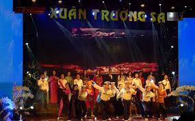 Là cầu nối yêu thương từ đất liền ra nơi biên cương, hải đảo, chương trình nghệ thuật đặc biệt xuân trường sa 2021 nhằm tri ân những cống hiến to lớn của cán bộ chiến sĩ hải quân nhân dân việt nam trong sự nghiệp bảo vệ chủ quyền biển đảo, thềm lục địa thiêng liêng của tổ quốc. Xuan TrÆ°á»ng Sa NÄƒm 2021 Diá»…n Ra Vao Tá»'i 23 1