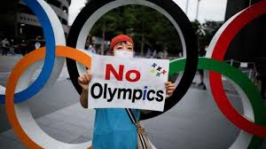 Manifestantes contra los juegos olímpicos y paralímpicos de tokio 2020 enfrentan a la . El Coi Y Japon Ven Peligrar Su Gran Negocio En Los Jjoo Millones En El Aire Por Culpa De La Pandemia