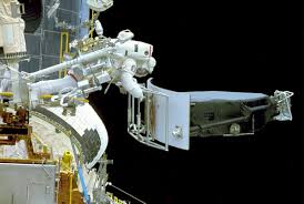 Tot ce poti face este sa fii o persoana iubita. Poze MuncÄƒ Tehnologie Aparat Foto Cosmos Vehicul Echipament SpaÅ£iu MasinÄƒ Misiune Astronaut Nasa Proiect Robot Inlocuire Iss Statia Spatiala Internationala Nave SpaÈ›iale SarcinÄƒ Spacewalk Statie Spatiala Motor De AeronavÄƒ