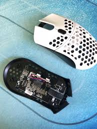Another Finalmouse Ultralight Pro With Ceesa Paracord And Ms 3 Hyperglides Album On Imgur